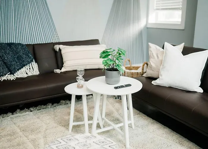 Walkable And Spacious - Parking -- Groupstay